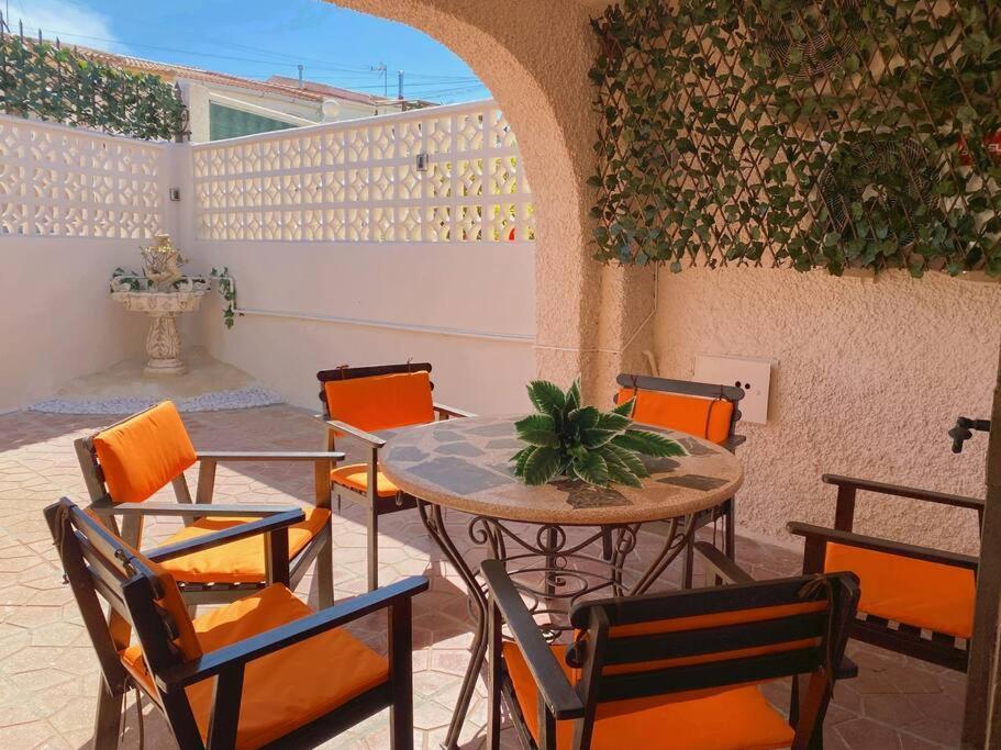 Villa Entire By The Sea With Private Garden And Mini Pool