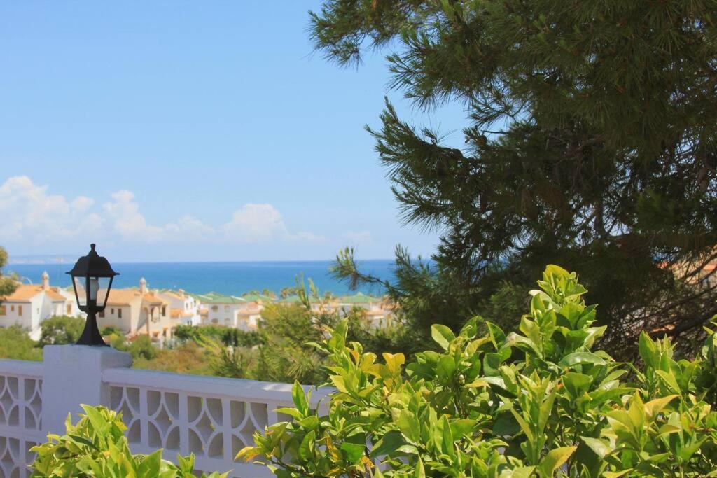 Entire By The Sea With Private Garden And Mini Pool * Torrevieja